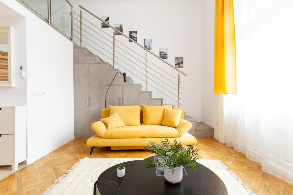 Bright Design Riverside Studio By Nw Budapest Exterior foto